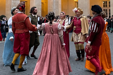 Fancy Renaissance Ball Renaissance ball at the castle | Castle of Azay-le-Rideau